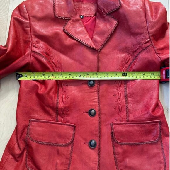 Genuine leather blazer by Dominique in a bold red hue - Picture 6 of 8